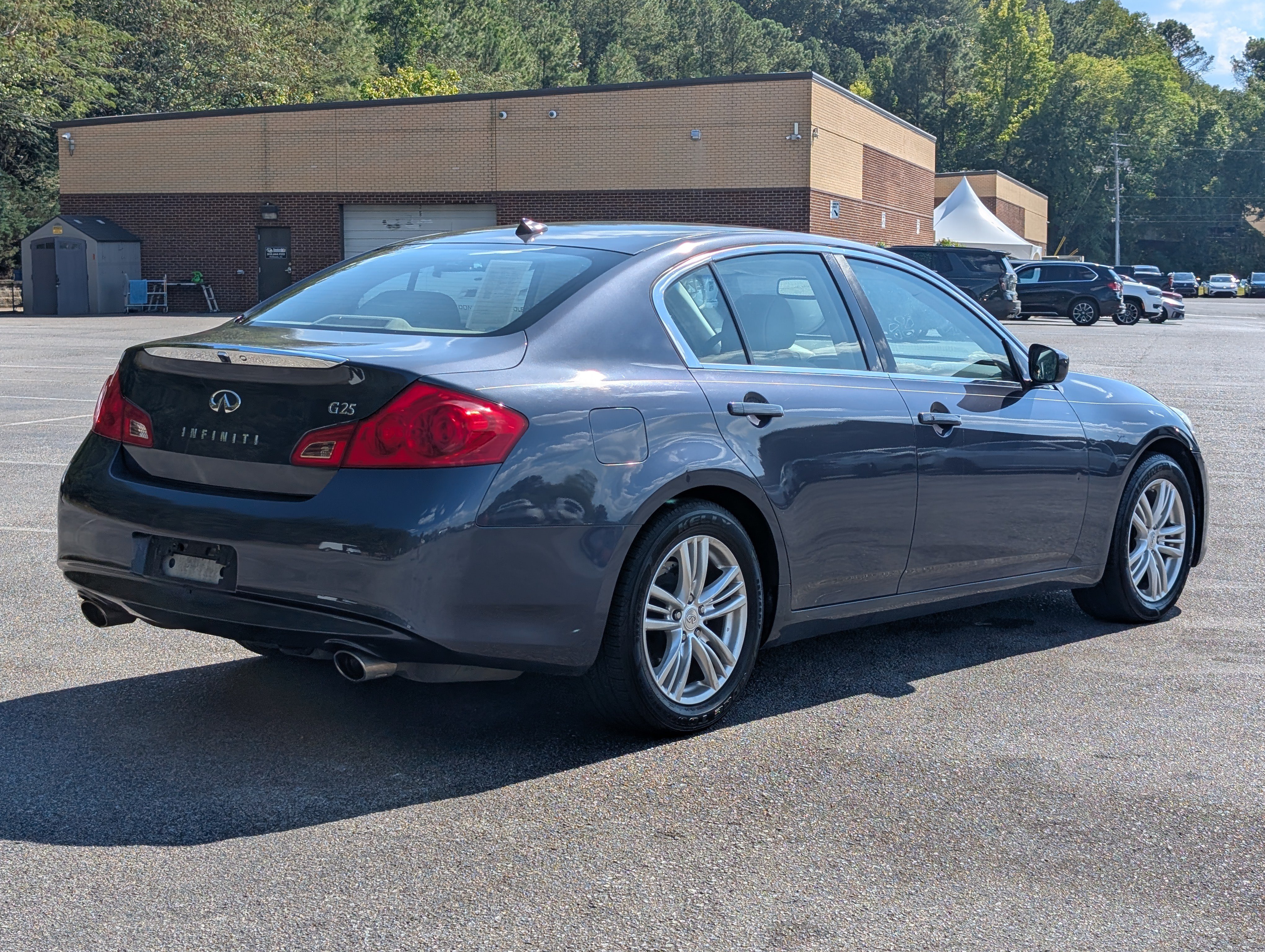 Used 2012 INFINITI G25 Journey RWD image 8