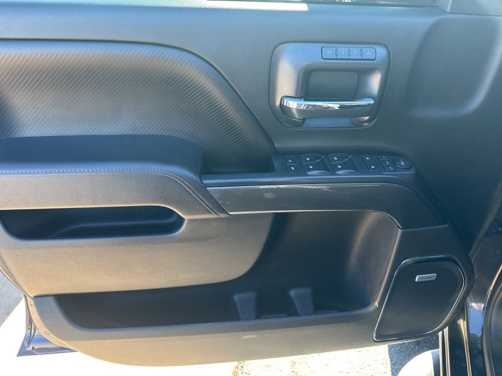 Used 2016 GMC Sierra 2500 SLT w/ Duramax Plus Package image 17