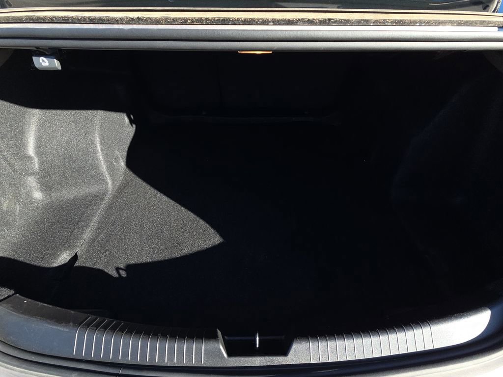 Used 2025 Chevrolet Malibu LT image 32