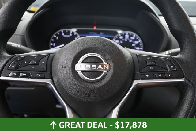 Used 2024 Nissan Sentra SV FWD image 30