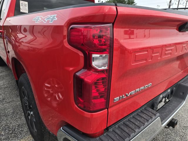 Used 2024 Chevrolet Silverado 1500 LT AWD/4WD image 7
