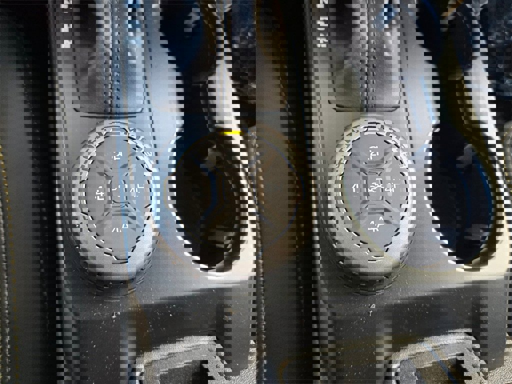 New 2025 Ford Bronco Badlands image 17