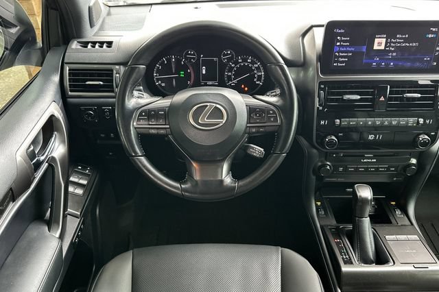 Used 2022 Lexus GX 460 w/ Black Line Special Edition AWD/4WD image 17
