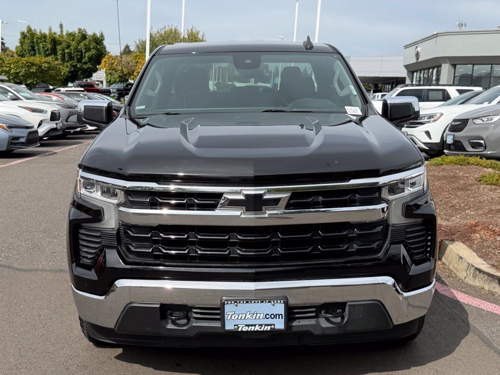 Used 2023 Chevrolet Silverado 1500 LT w/ LPO, Dark Essentials Package AWD/4WD image 3