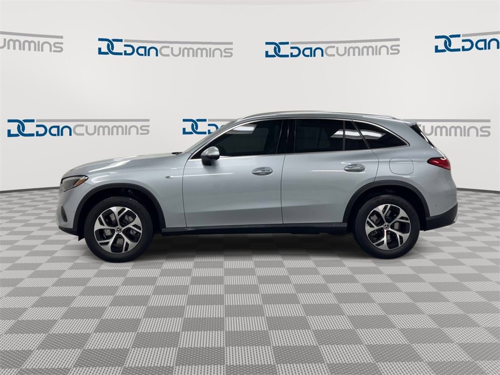 Used 2025 Mercedes-Benz GLC 350e 4MATIC image 5