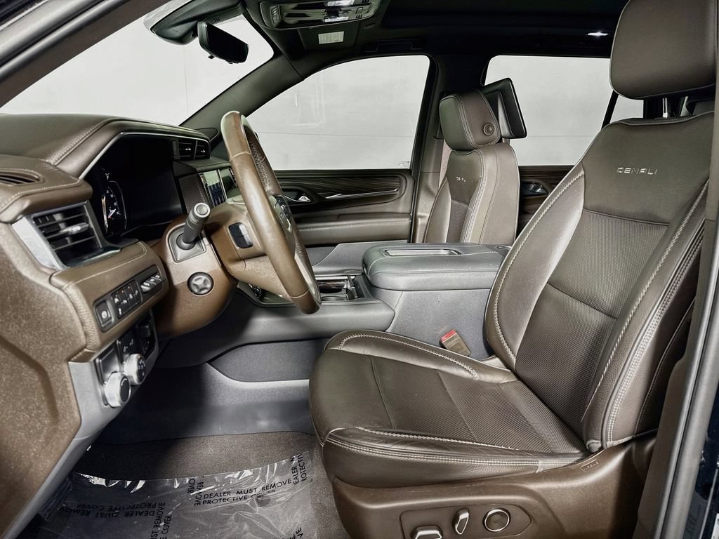 Used 2021 GMC Yukon Denali w/ Denali Premium Package RWD image 28