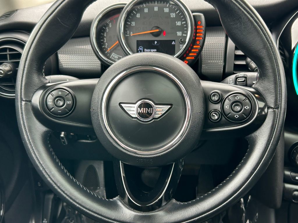 Used 2016 MINI Cooper 2-Door Hardtop image 18