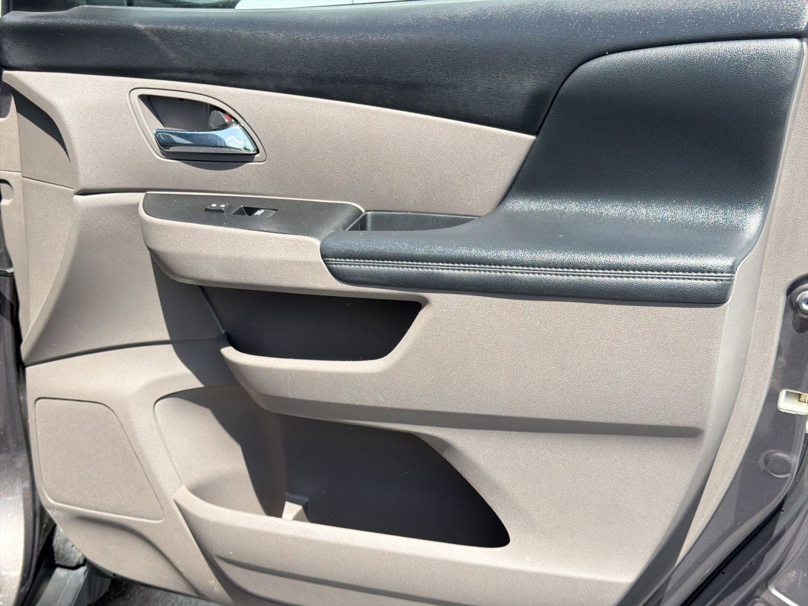 Used 2015 Honda Odyssey EX-L image 32