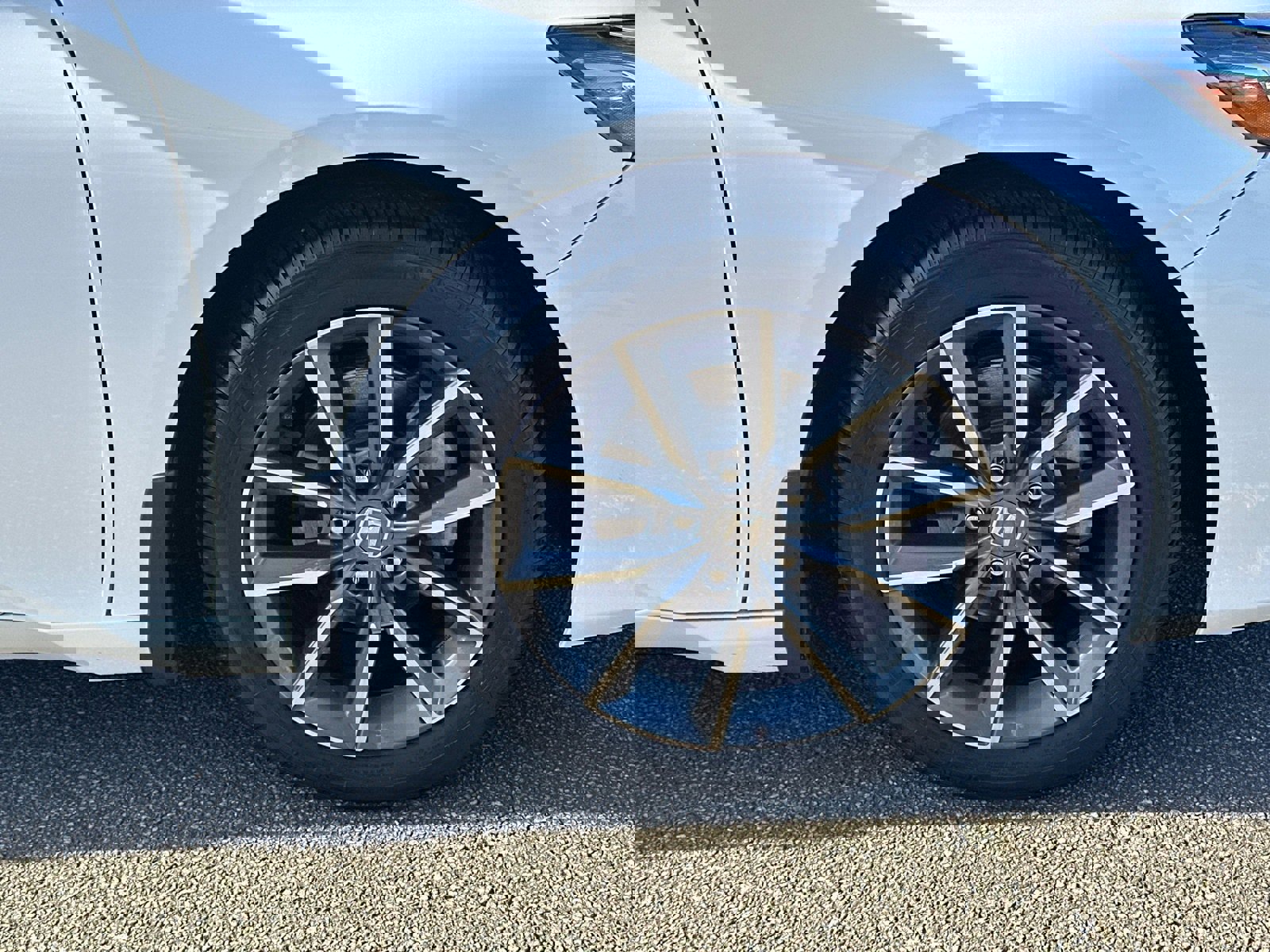 Used 2022 Honda Accord EX-L image 12