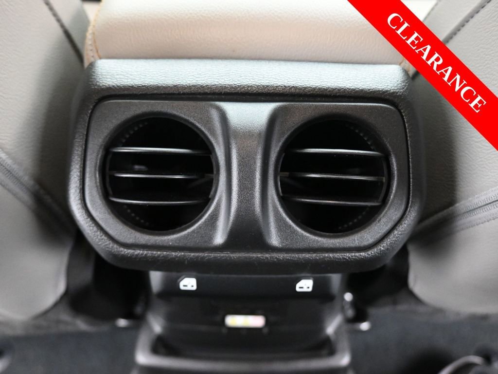 Used 2022 Jeep Wrangler Unlimited Sahara image 37