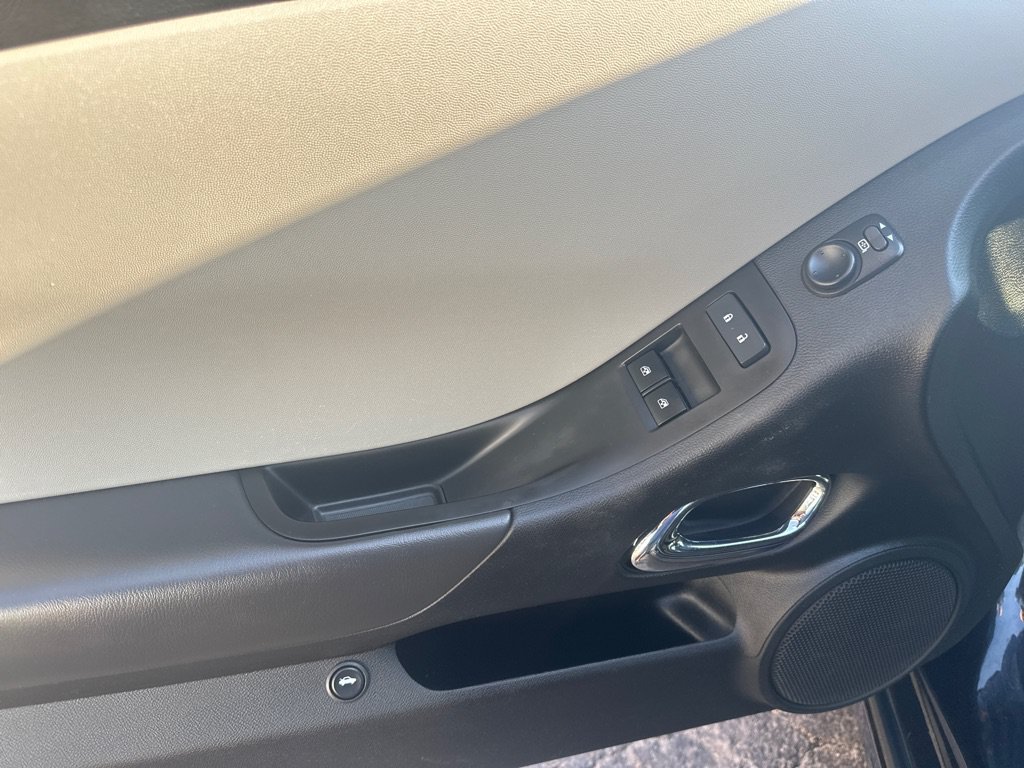 Used 2014 Chevrolet Camaro LS RWD image 15