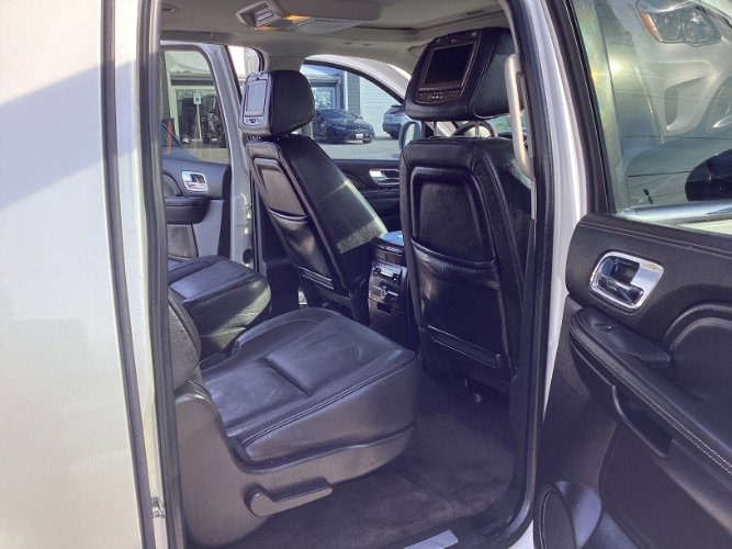 Used 2013 Cadillac Escalade ESV Platinum image 7