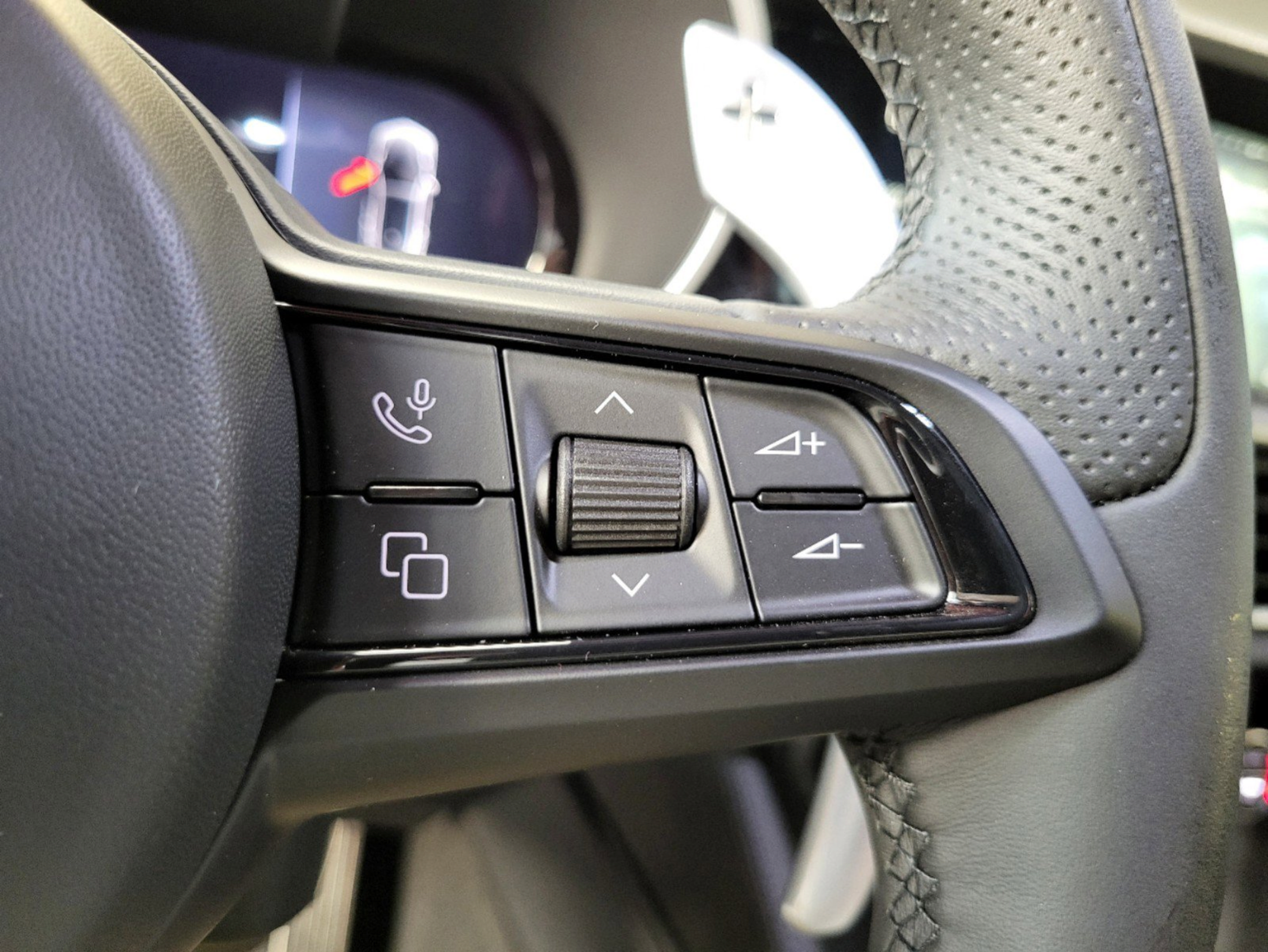 New 2025 Alfa Romeo Stelvio Sprint AWD/4WD image 40