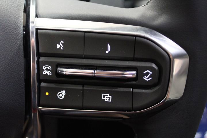 New 2026 GMC Terrain Elevation w/ Elevation Premium Package AWD/4WD image 36