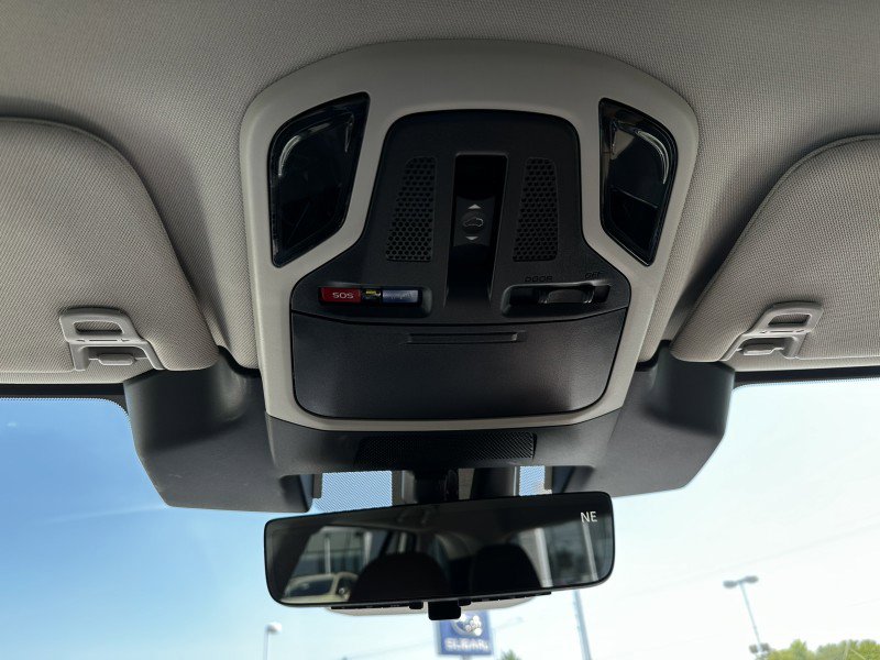 Used 2024 Subaru Outback Touring XT w/ Popular Package #2 image 24