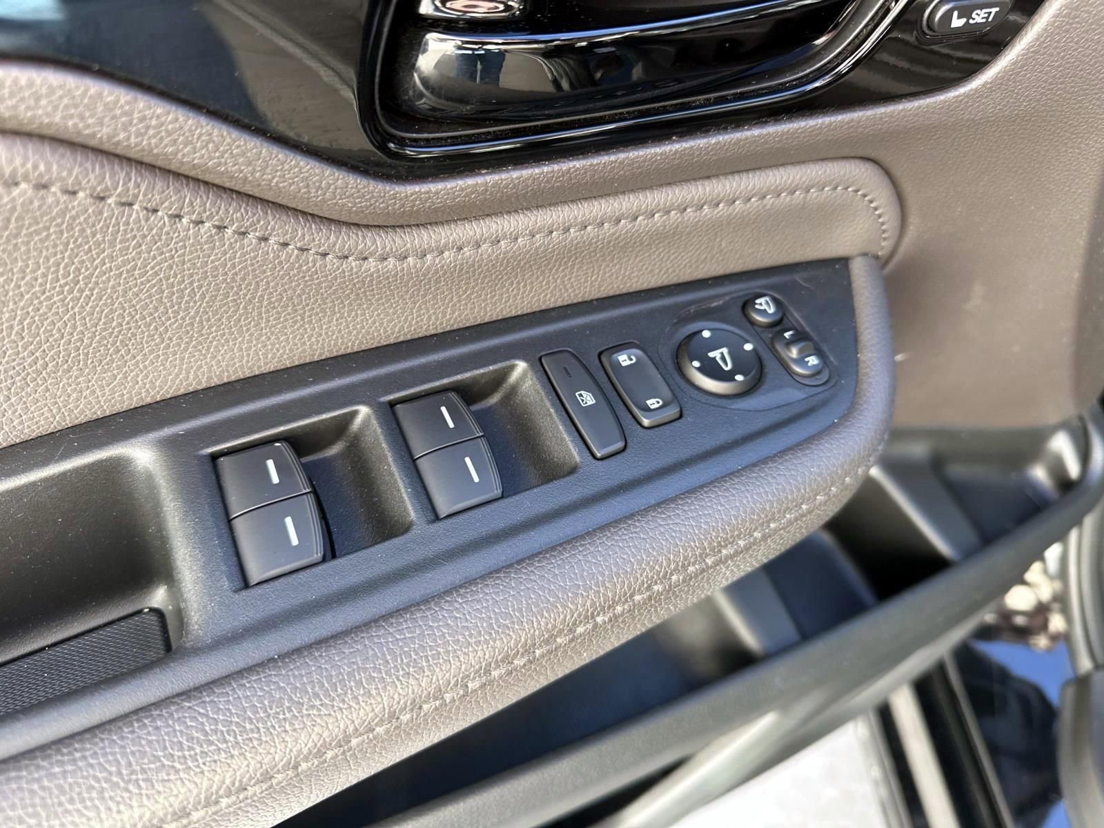 Used 2019 Honda Odyssey Elite image 12