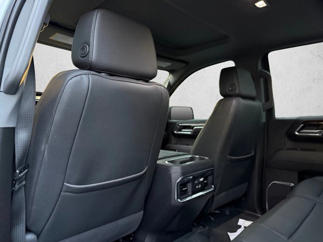 Used 2025 GMC Sierra 1500 Elevation w/ Elevation Premium Package AWD/4WD image 17