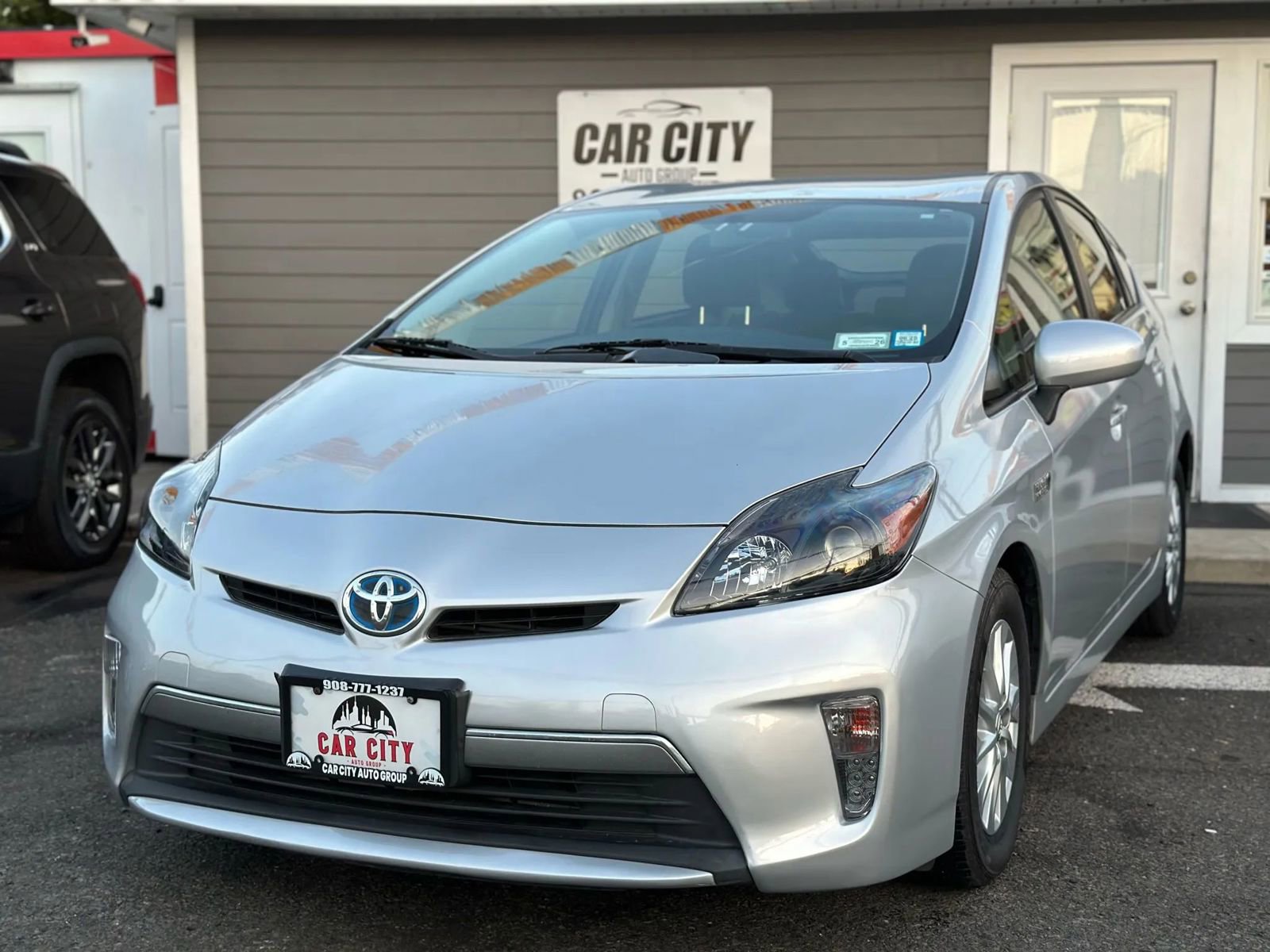 Used 2014 Toyota Prius Plug-In Hybrid image 1