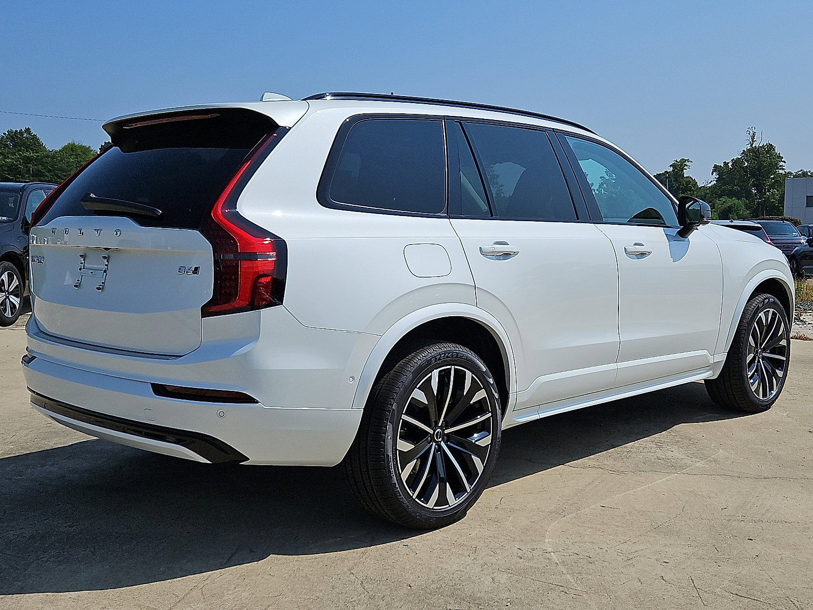 New 2026 Volvo XC90 B6 Ultra image 6