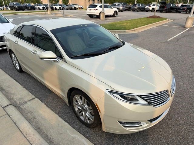 Used 2016 Lincoln MKZ w/ Equipment Group 200A Select FWD image 7