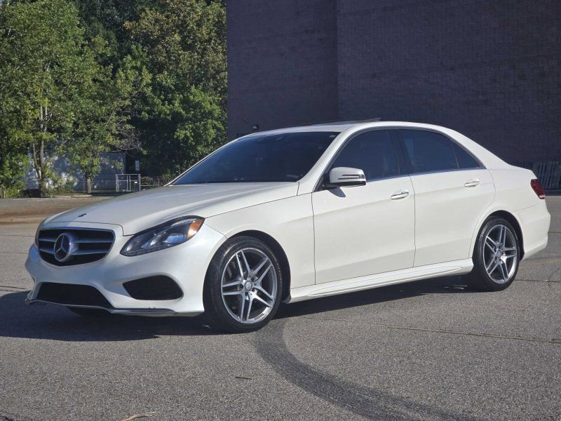 Used 2016 Mercedes-Benz E 350 4MATIC Sedan image 2