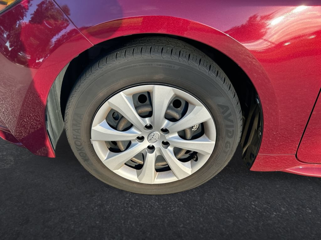 Used 2022 Toyota Corolla LE FWD image 10