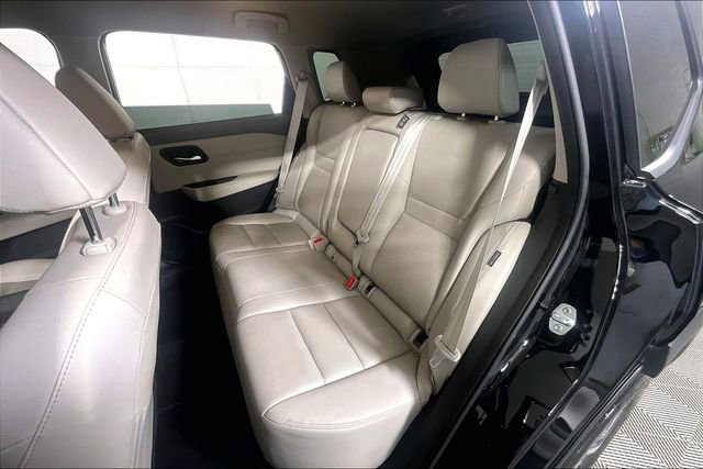 Used 2024 Nissan Rogue SL image 25