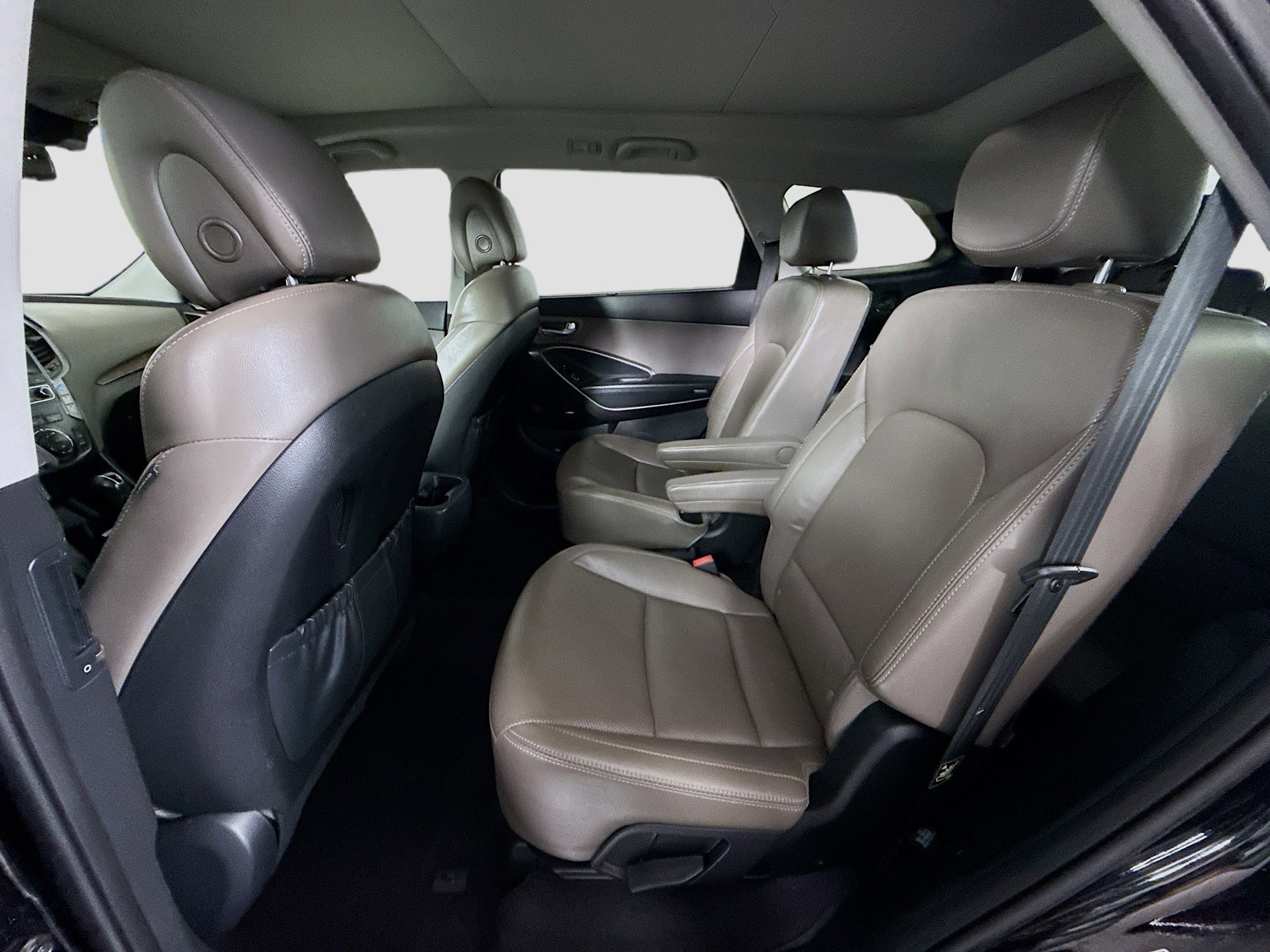 Used 2017 Hyundai Santa Fe Limited w/ Cargo Package image 25