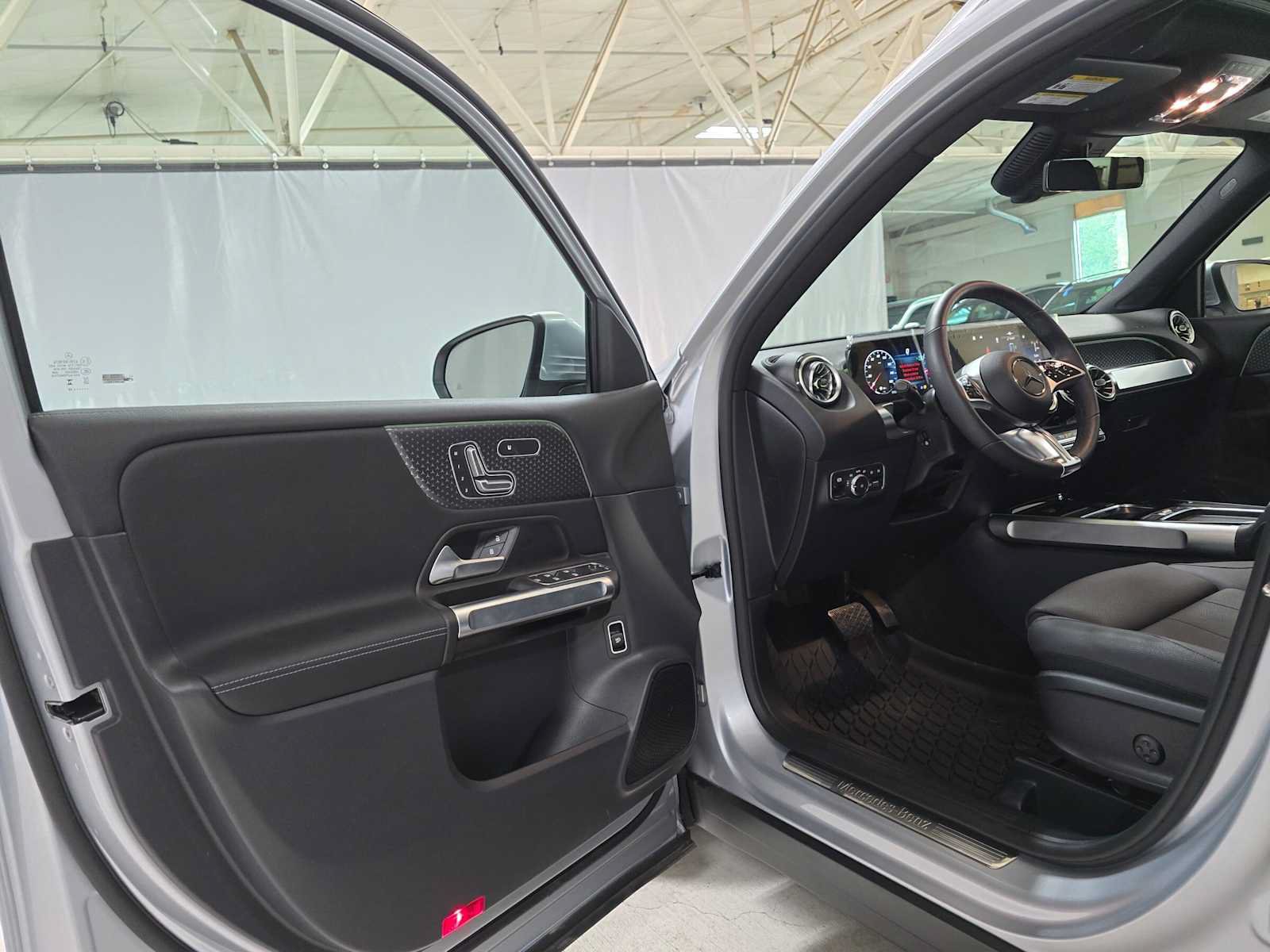 Certified 2026 Mercedes-Benz GLB 250 4MATIC image 20