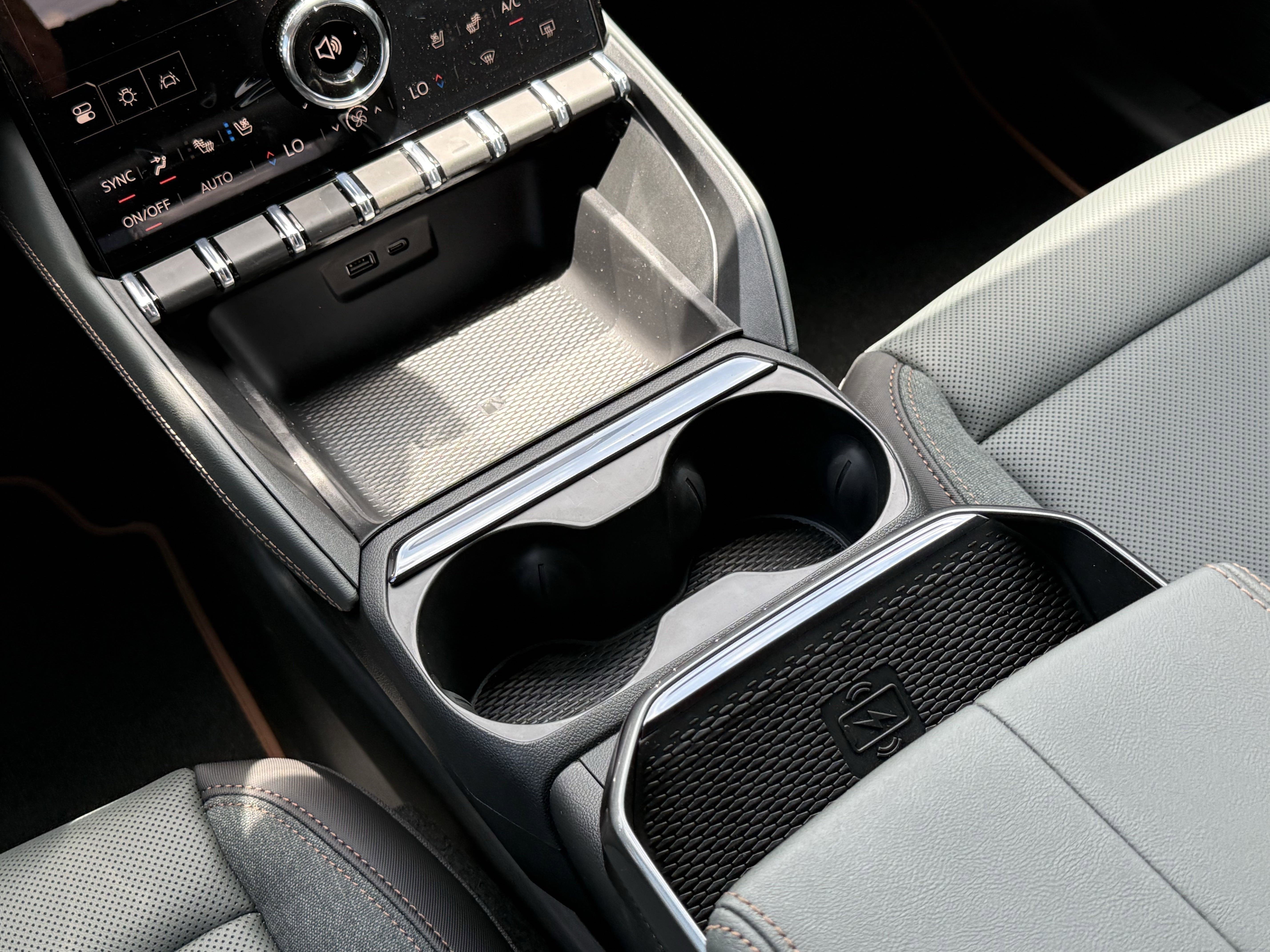 New 2026 GMC Terrain AT4 w/ Convenience Package III image 15