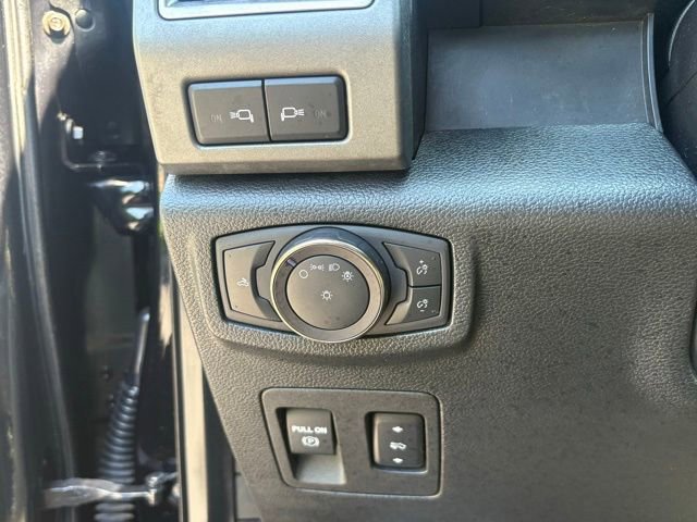 Used 2020 Ford F150 Raptor w/ Equipment Group 802A Luxury AWD/4WD image 32