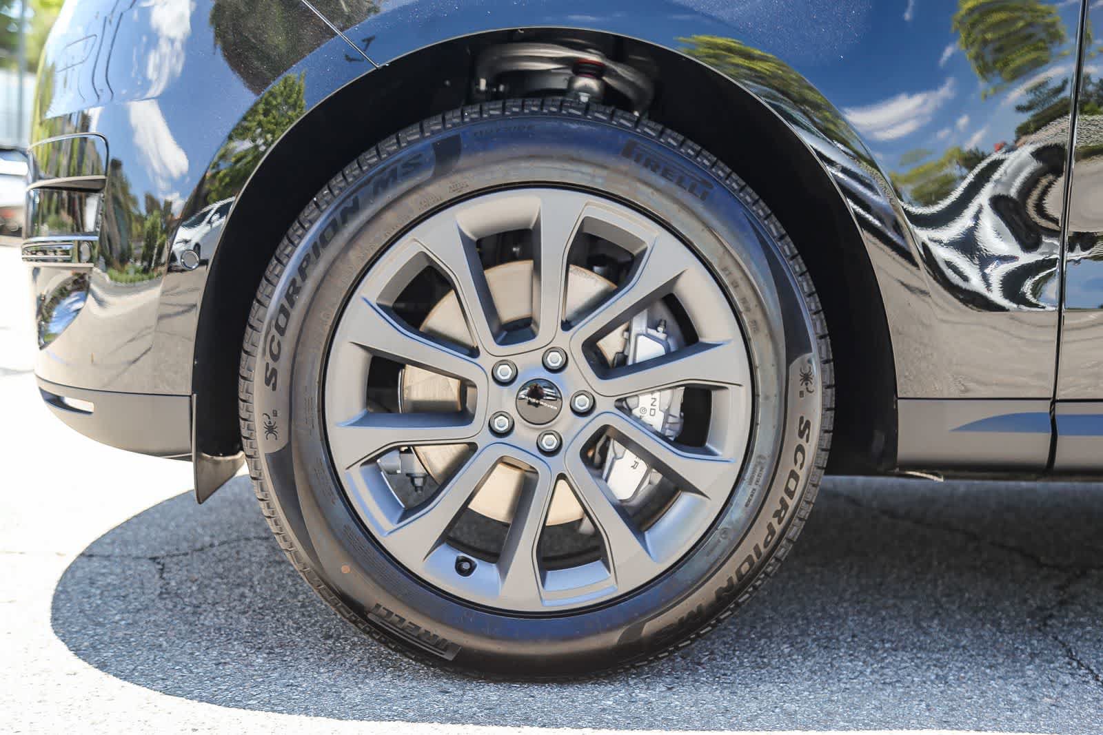 New 2026 Land Rover Range Rover Sport SE AWD/4WD image 9