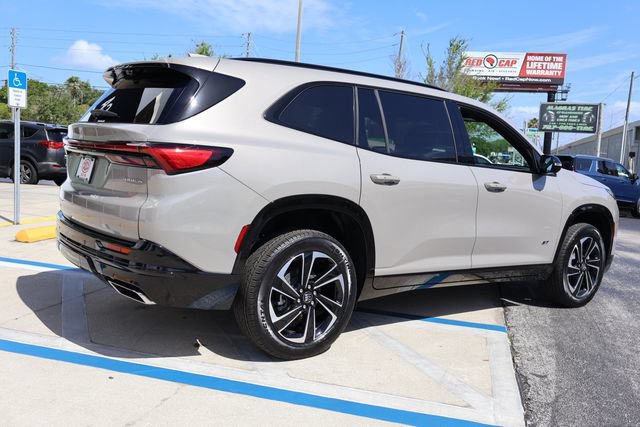 New 2026 Buick Enclave Sport Touring w/ Power Package FWD image 8