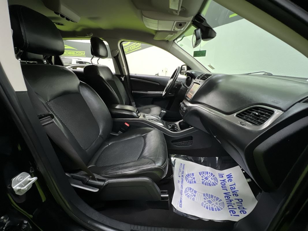 Used 2019 Dodge Journey Crossroad AWD/4WD image 28
