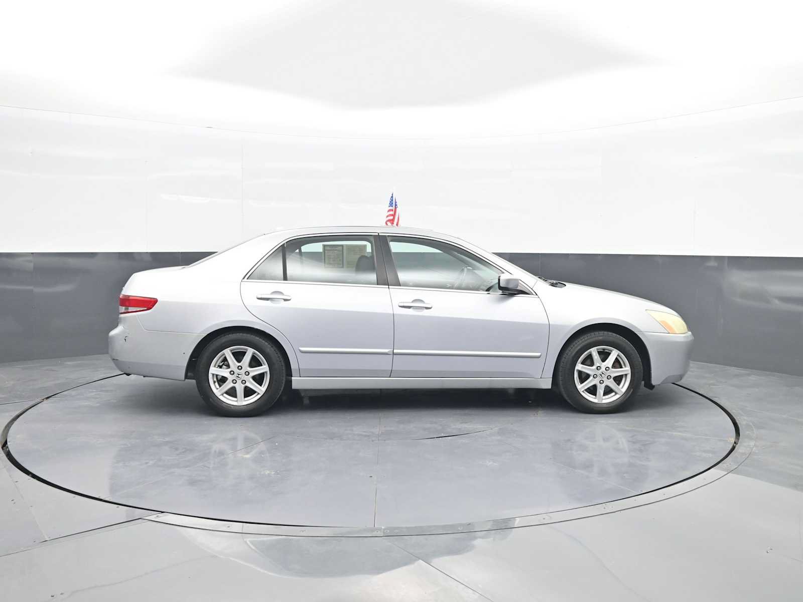Used 2004 Honda Accord EX image 9