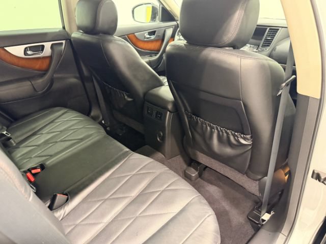 Used 2011 INFINITI FX35 AWD w/ Premium Pkg image 25