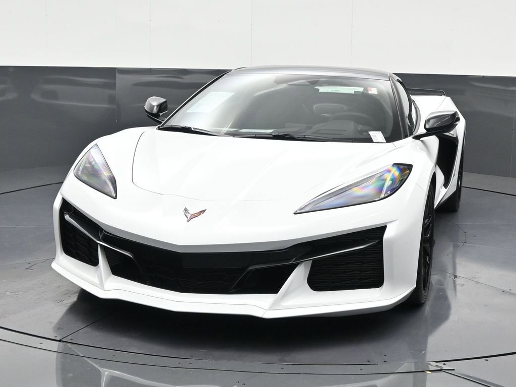Used 2025 Chevrolet Corvette Z06 image 9