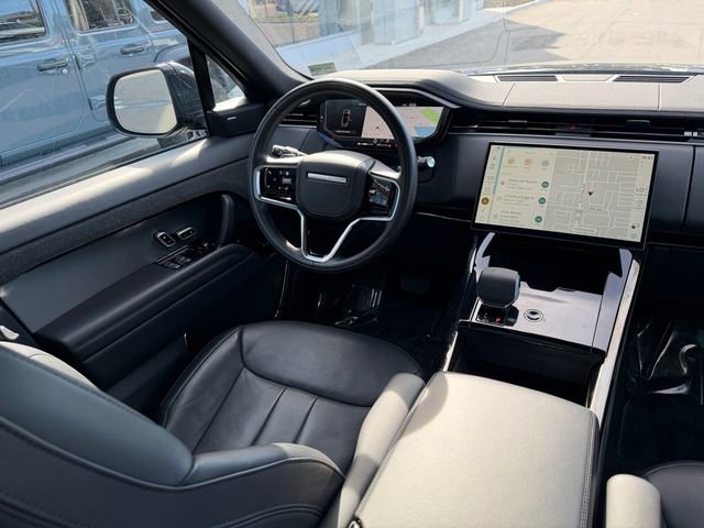 Used 2025 Land Rover Range Rover Sport SE image 37