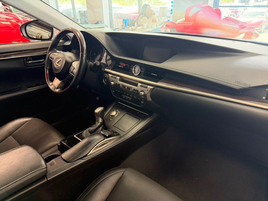 Used 2018 Lexus ES 350 w/ Navigation System Package FWD image 47