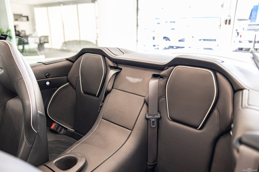 Used 2016 Aston Martin Vanquish Volante RWD image 23