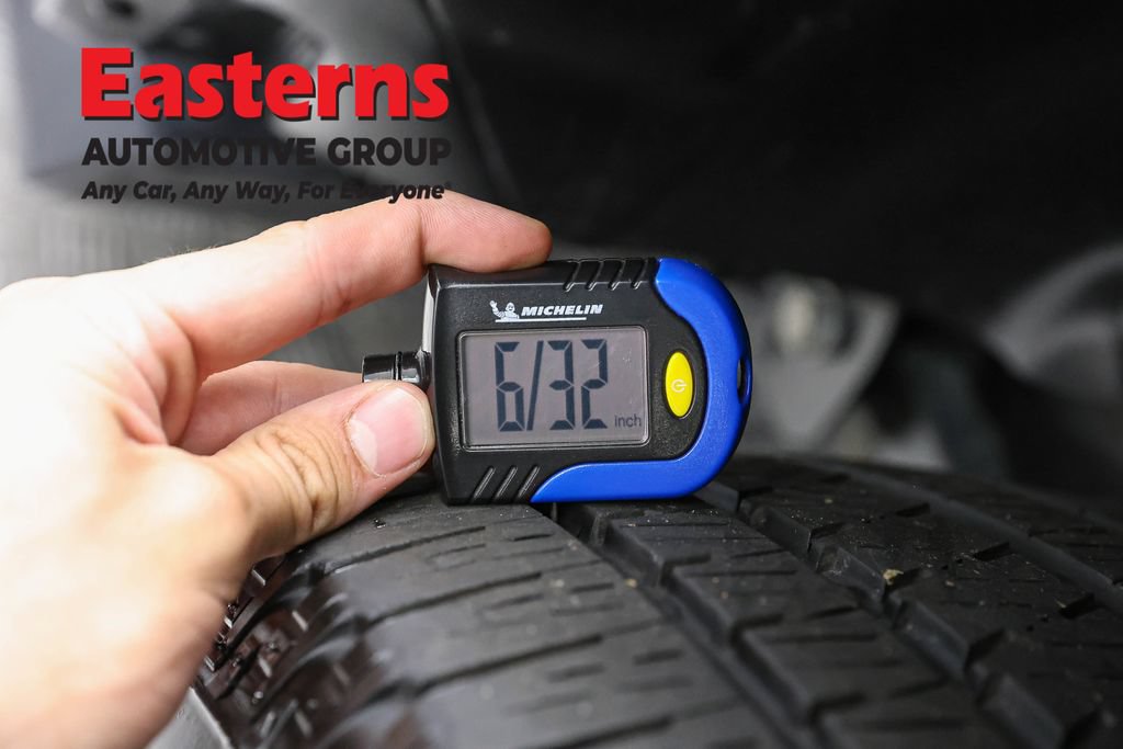 Used 2022 Jeep Wrangler Unlimited Sahara w/ Cold Weather Group AWD/4WD image 25