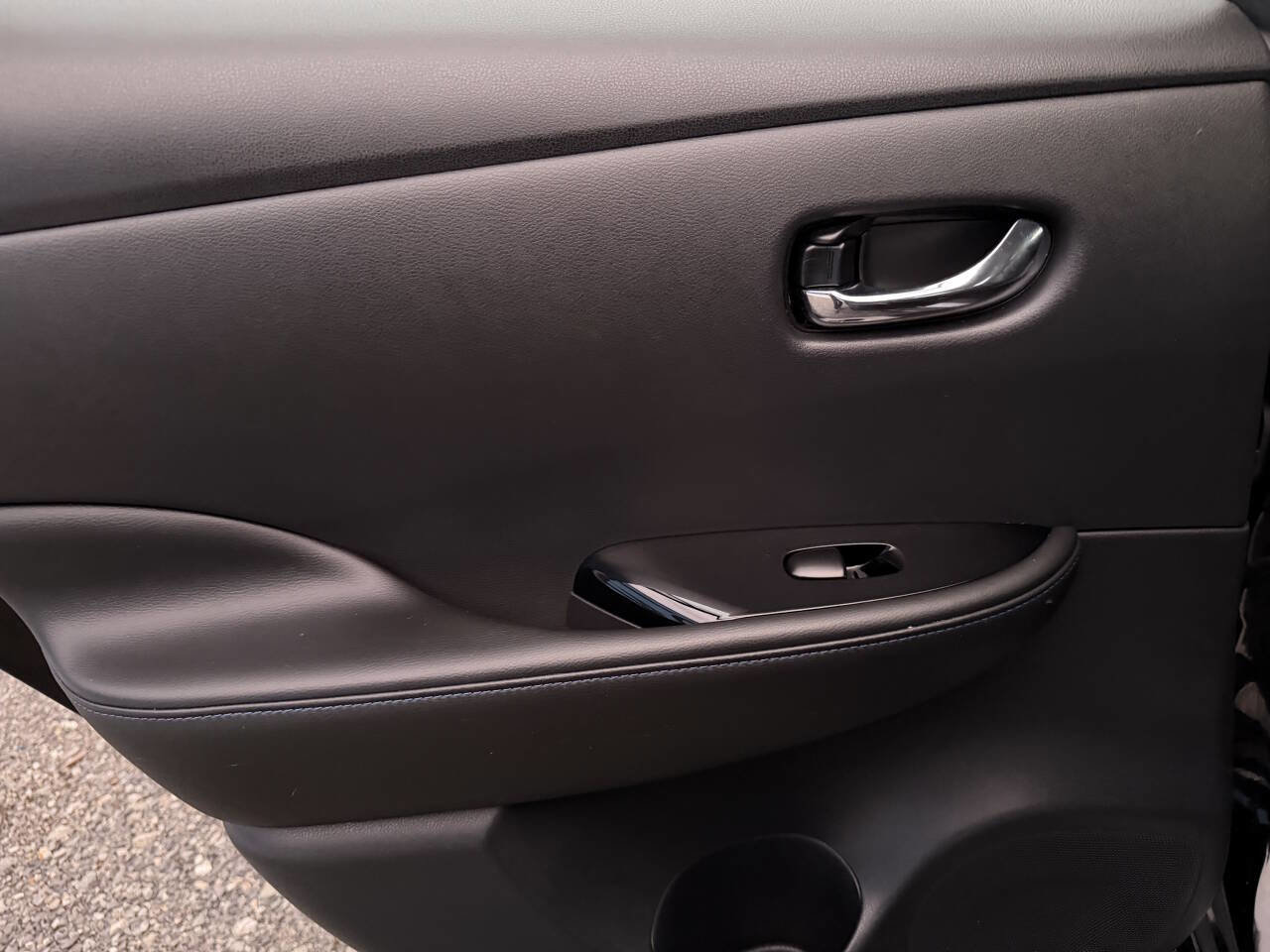 Used 2019 Nissan Leaf SL w/ SL Technology Package image 36