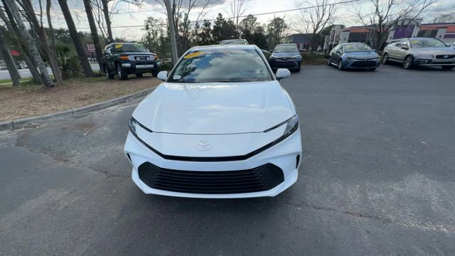 Used 2025 Toyota Camry LE image 6