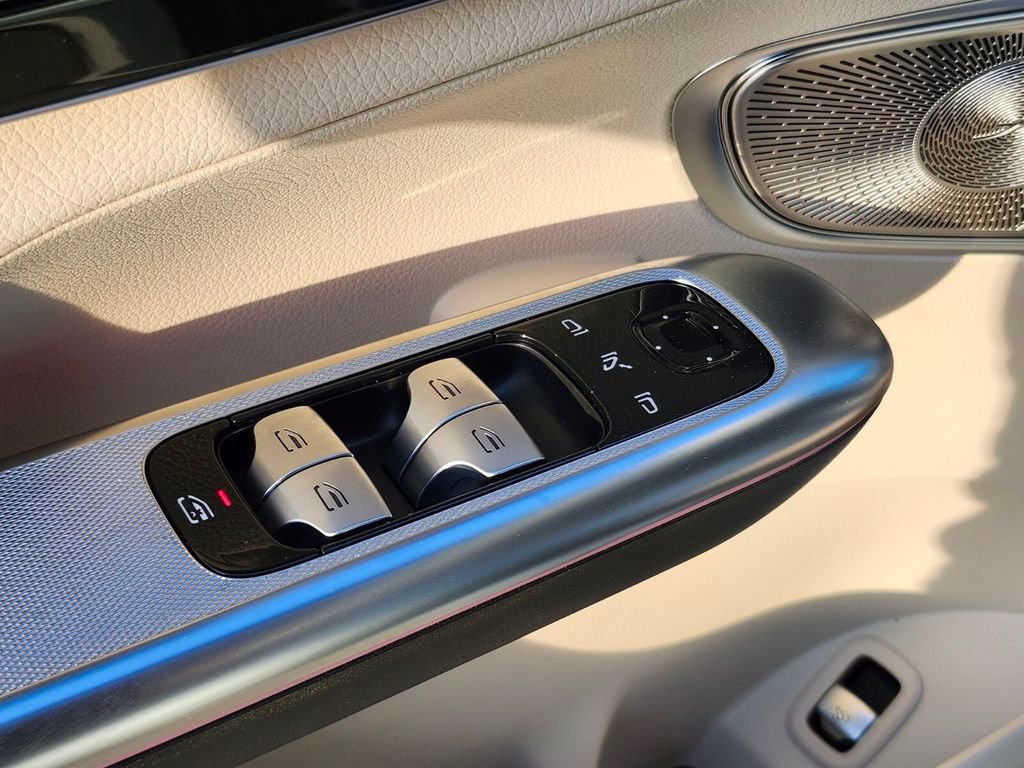 New 2026 Mercedes-Benz GLC 300 4MATIC image 17