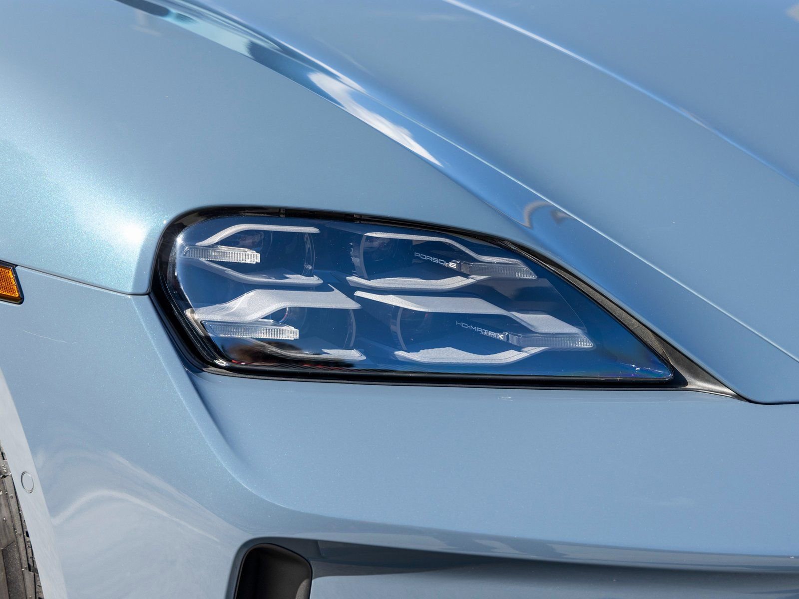 Certified 2025 Porsche Taycan GTS image 15