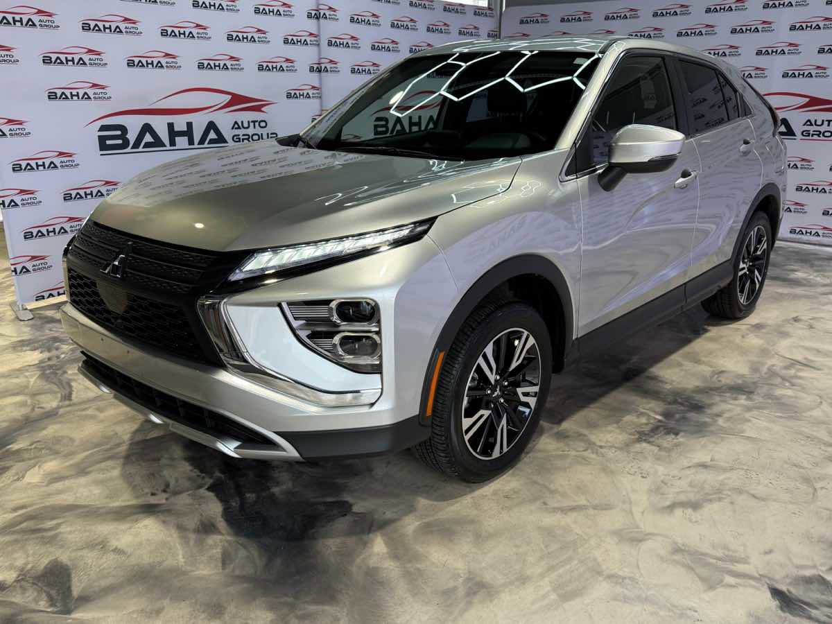 Used 2025 Mitsubishi Eclipse Cross SE image 2