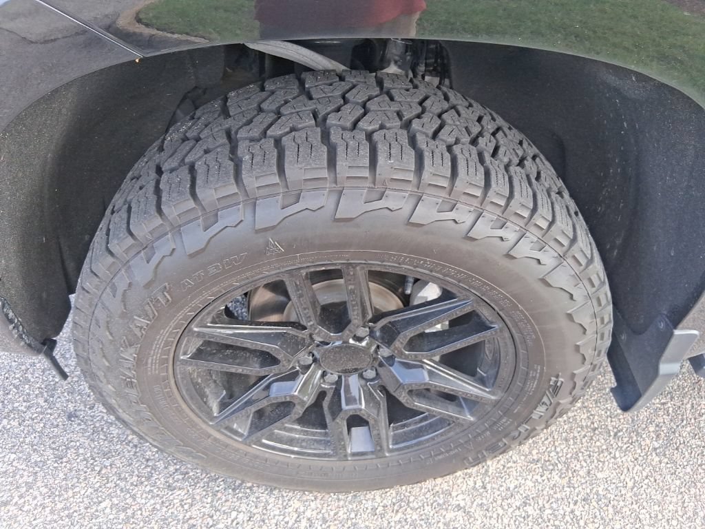Used 2023 Chevrolet Silverado 1500 RST AWD/4WD image 10