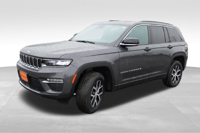 Certified 2024 Jeep Grand Cherokee Limited w/ Luxury Tech Group II AWD/4WD image 12