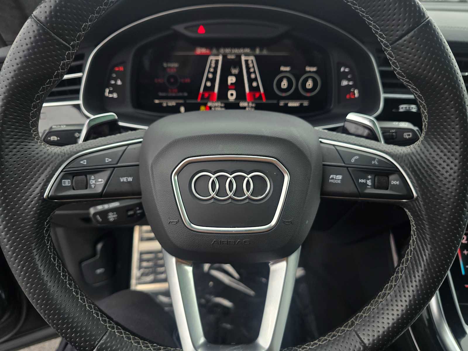 Used 2021 Audi RS Q8 w/ Carbon Optic Package image 24