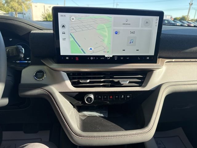 New 2026 Ford Explorer Active w/ Active Comfort Package image 12